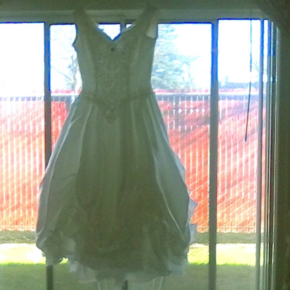 Wedding dress